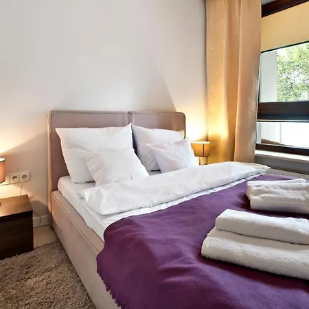 아파트 P&o Gieldowa Serviced 바르샤바