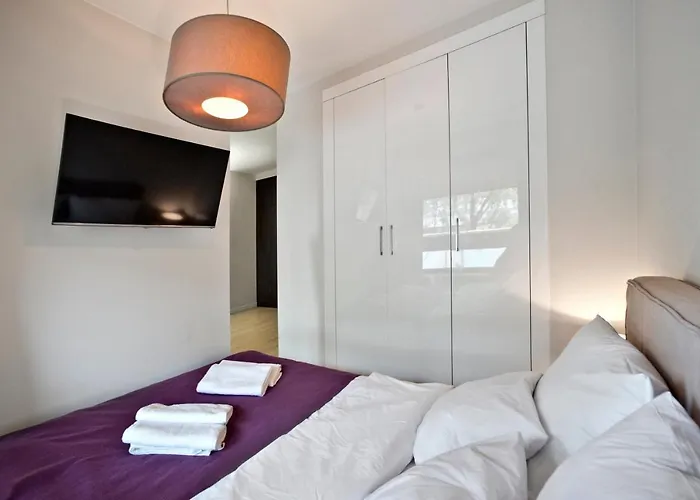 P&o Gieldowa Serviced * Warszawa