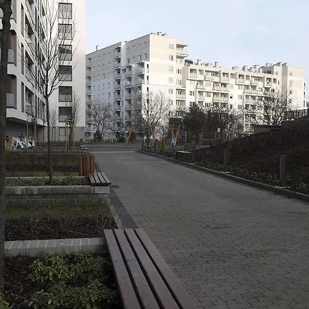 P&o Gieldowa Serviced דירה