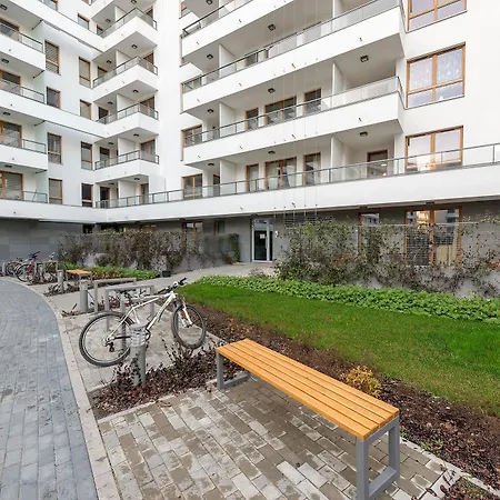 P&o Gieldowa Serviced * ורשה